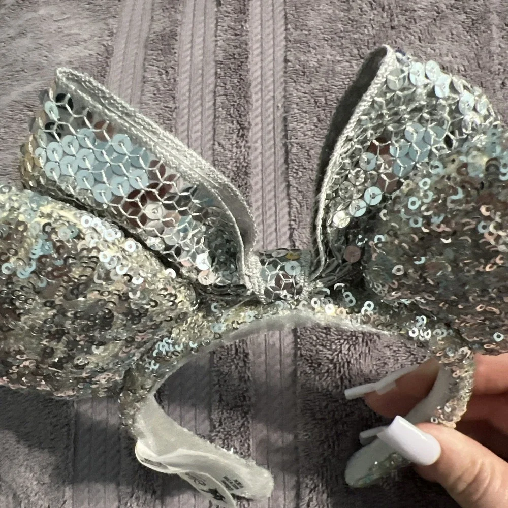 Disney Minnie Mouse Ears All Silver Sequin ‎ Bow Headband